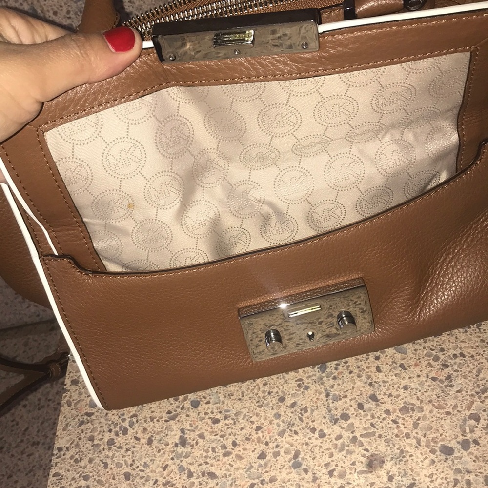 Michael Kors bag - Picture 6 of 8